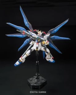 Bandai Gundam 1/144 RG #14 Seed Destiny ZGMF-X20A Strike Freedom Gundam Model Kit -Popmart 4543112851390i